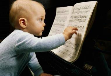 Những điều cần làm khi cho bé học Piano