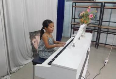 Trẻ bao nhiêu tuổi học Piano