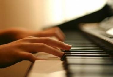 Tự học đệm Piano qua các bước
