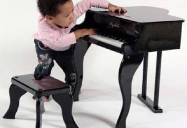 Khi nào bé nên học đàn Piano?